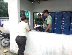 Patroli Wilayah, Babinsa Kelurahan Air Hitam Komsos Bersama Security PT. BJB