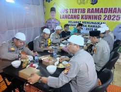 TRLK-25 – Polres Rokan Hulu Gelar Sahur On The Road Bersama Masyarakat, Wujud Kedekatan Dan Kepedulian Sosial