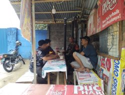 Babinsa Kelurahan Sialang Rampai Sertu Ucok Parluhutn Koramil 05/Sail Melaksanakan Kegiatan Komsos Bersama Ketua Pemuda RW 07