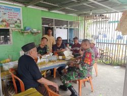 Sebagai Wujud kedekatan TNI,Kopda Edo Bayu Setiawan Melaksanakan Komsos Bersama Tokoh Masyarakat dan Warga