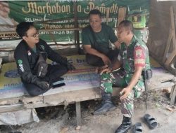 Komsos Bersama Ojek Online Babinsa Sampaikan Pesan Kamtibmas