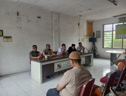 Babinsa Kelurahan Sukamulia Koramil 05/Sail Hadiri Rapat Forum RT/RW