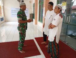 Babinsa Kel Cinta Raja Komsos Dengan Masyarakat Binaannya Wujudkan Kemanunggalan TNI – Rakyat