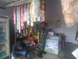 Babinsa Tangkerang Selatan Jalin Silaturahmi dengan Pedagang Harian