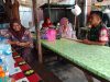 Babinsa Tak Bosan-bosan Mengingatkan Warga Supaya Tetap Menjaga Kebersihan Lingkungan