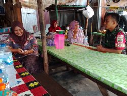 Babinsa Tak Bosan-bosan Mengingatkan Warga Supaya Tetap Menjaga Kebersihan Lingkungan